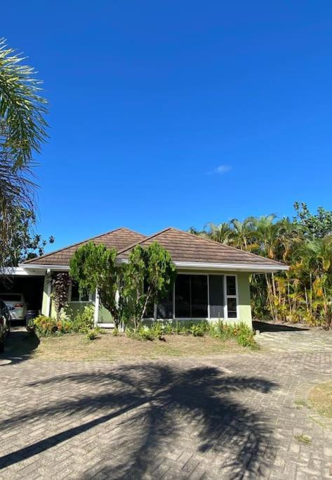 Sunset Palms & Villa Management Ltd Richmond Buitenkant foto